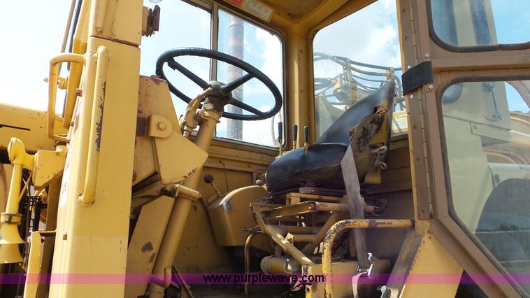 image for item L5268 1974 Caterpillar 627B conventional scraper