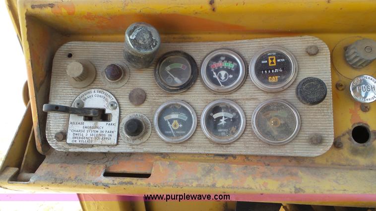 image for item L5268 1974 Caterpillar 627B conventional scraper