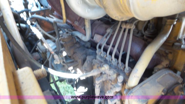 image for item L5268 1974 Caterpillar 627B conventional scraper