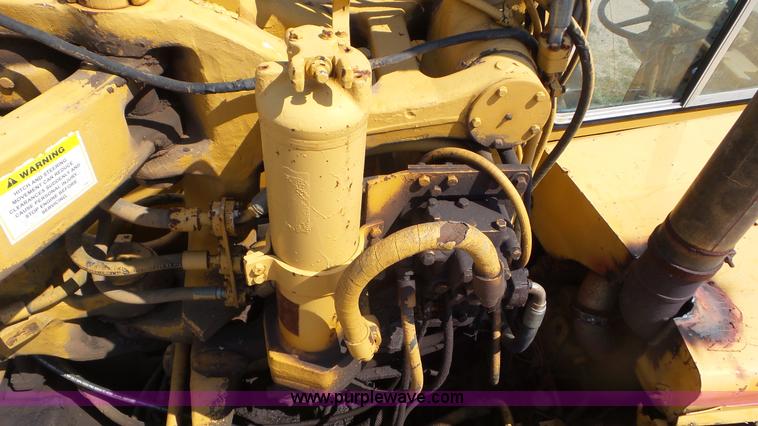 image for item L5268 1974 Caterpillar 627B conventional scraper