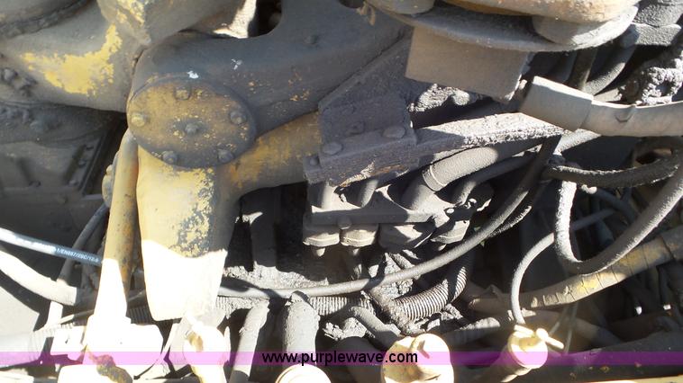 image for item L5268 1974 Caterpillar 627B conventional scraper