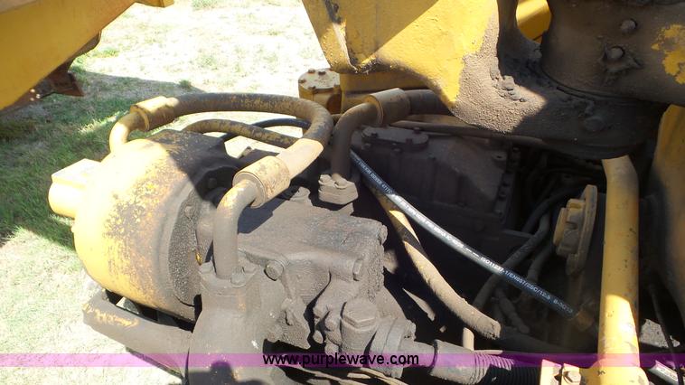 image for item L5268 1974 Caterpillar 627B conventional scraper