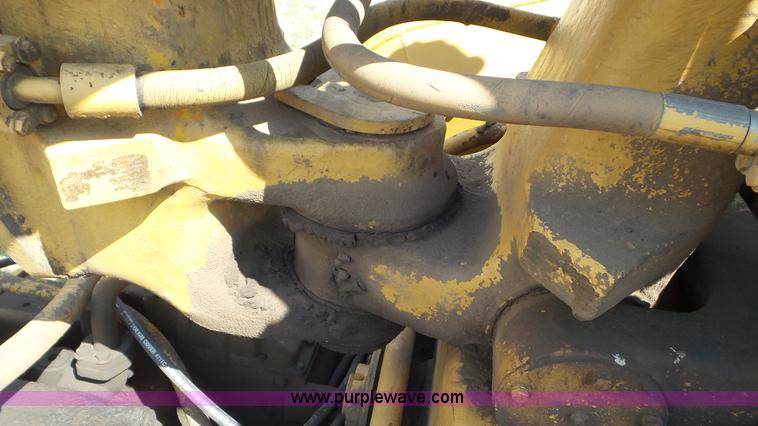 image for item L5268 1974 Caterpillar 627B conventional scraper