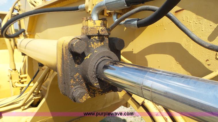 image for item L5268 1974 Caterpillar 627B conventional scraper