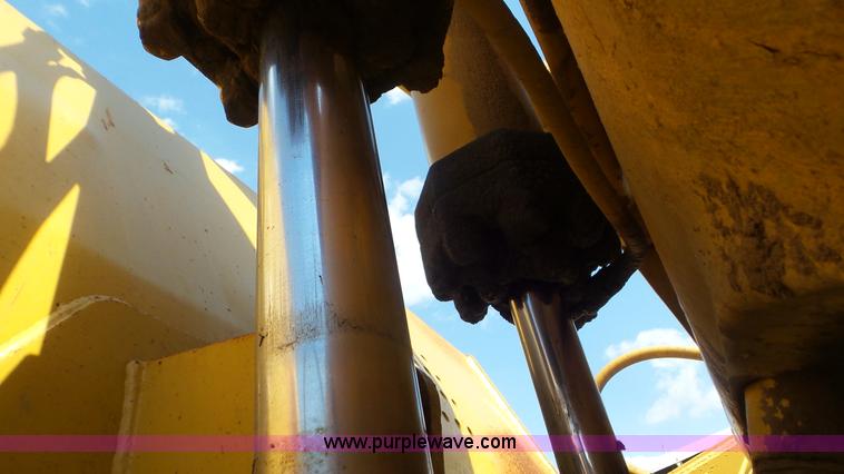 image for item L5268 1974 Caterpillar 627B conventional scraper