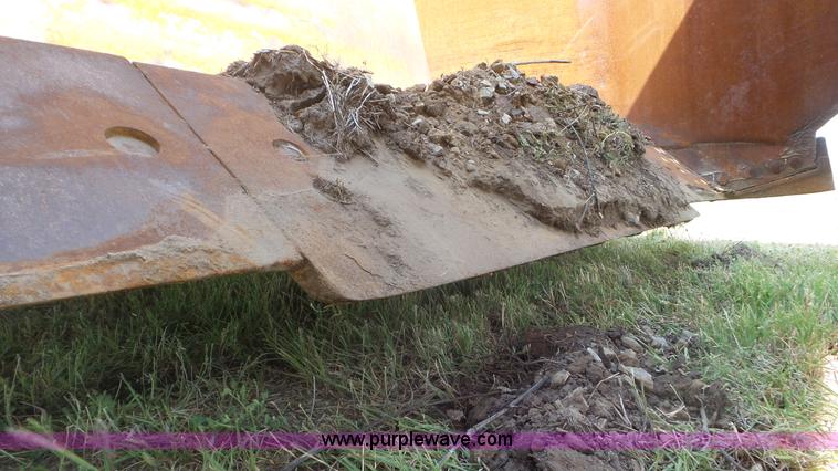 image for item L5268 1974 Caterpillar 627B conventional scraper