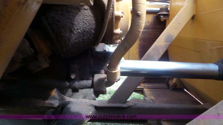 image for item L5268 1974 Caterpillar 627B conventional scraper