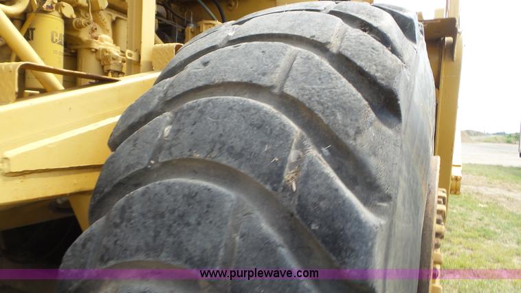 image for item L5268 1974 Caterpillar 627B conventional scraper