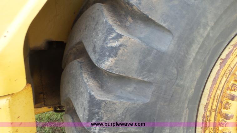 image for item L5268 1974 Caterpillar 627B conventional scraper