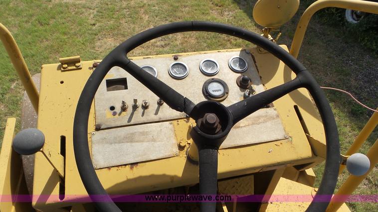 image for item L5272 Raygo single drum roller