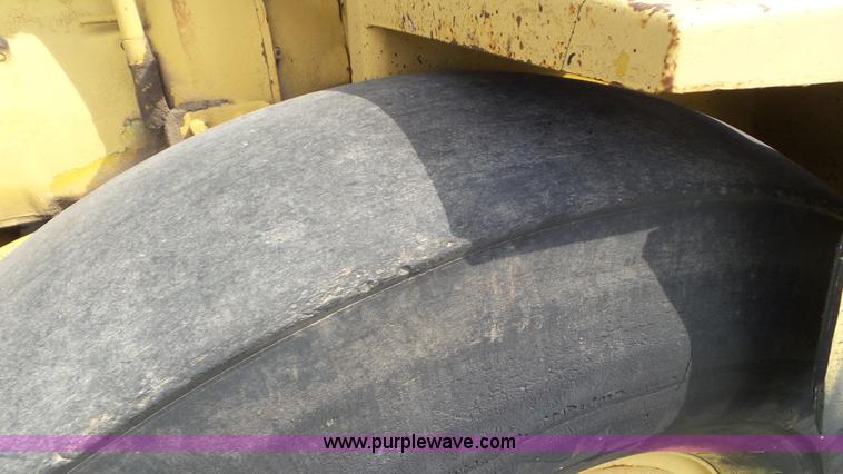 image for item L5272 Raygo single drum roller