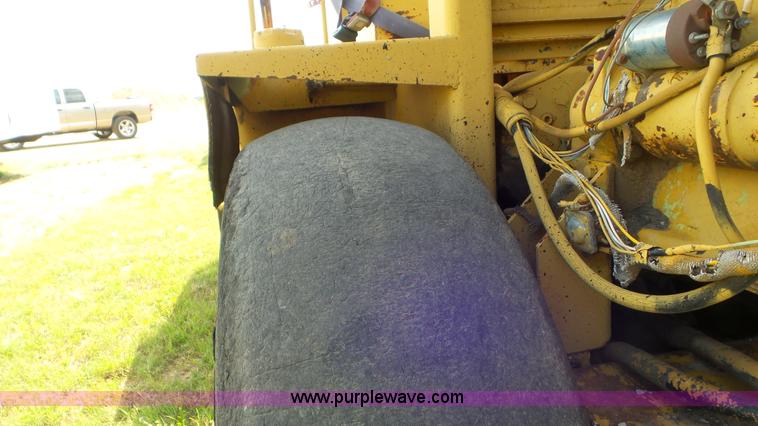 image for item L5272 Raygo single drum roller