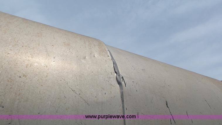 image for item L5280 1971 VIM asphalt trailer