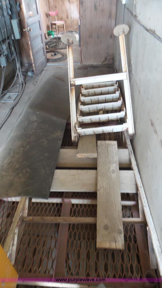 image for item L5281 Caterpillar SR-4 generator