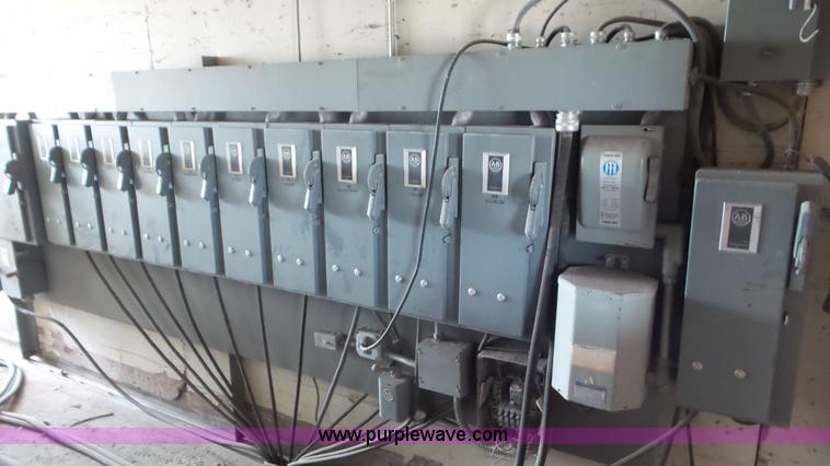 image for item L5281 Caterpillar SR-4 generator