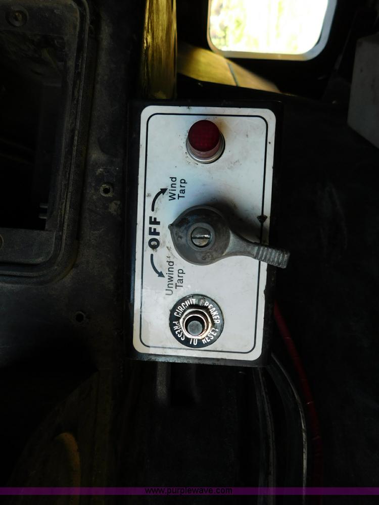 image for item L5878 1991 Freightliner dump truck