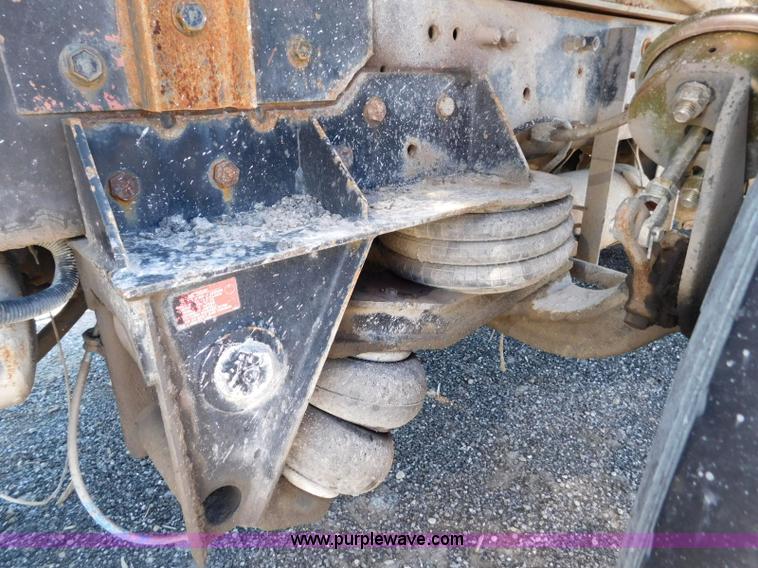 image for item L5878 1991 Freightliner dump truck