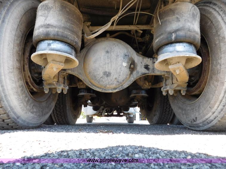 image for item L5878 1991 Freightliner dump truck