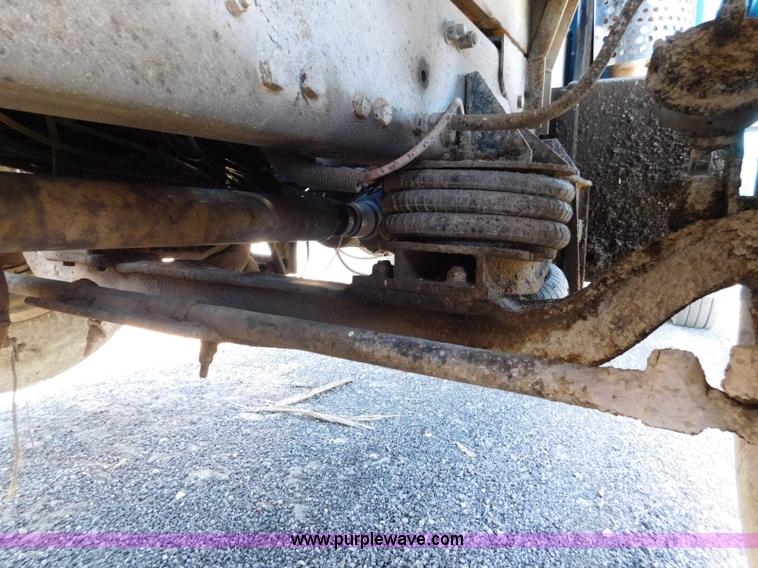 image for item L5878 1991 Freightliner dump truck