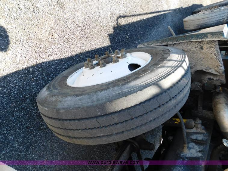 image for item L5878 1991 Freightliner dump truck