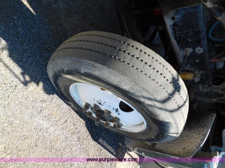 image for item L5878 1991 Freightliner dump truck