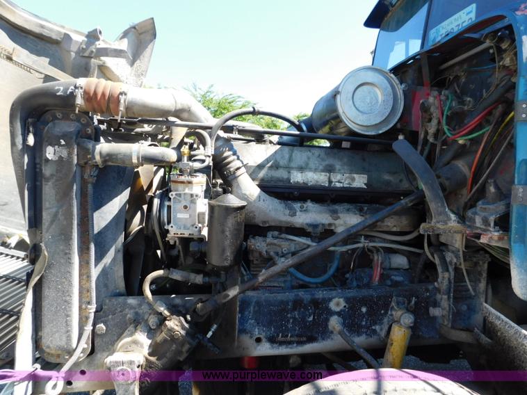 image for item L5878 1991 Freightliner dump truck