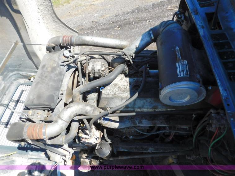 image for item L5878 1991 Freightliner dump truck