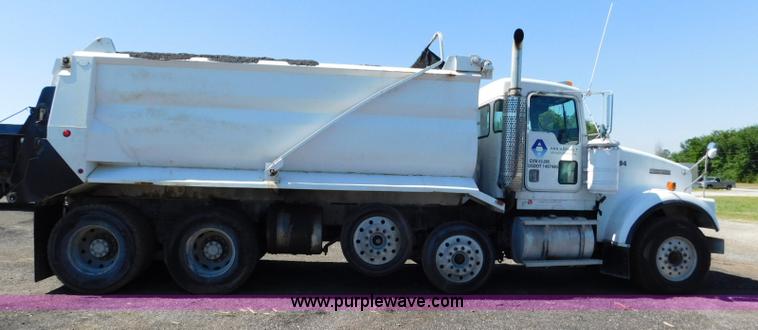 image for item L5879 1996 Kenworth W900 dump truck