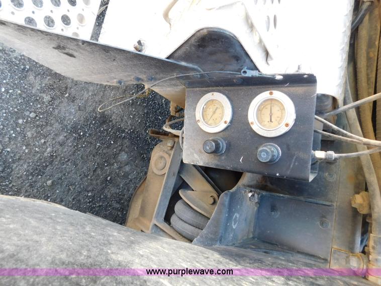 image for item L5879 1996 Kenworth W900 dump truck