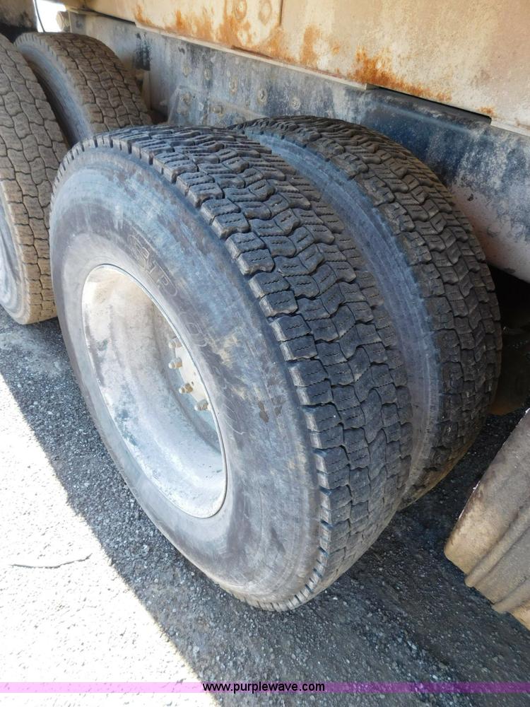 image for item L5879 1996 Kenworth W900 dump truck