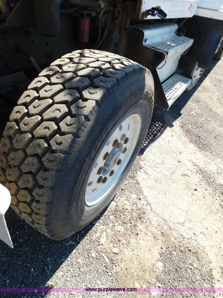 image for item L5879 1996 Kenworth W900 dump truck