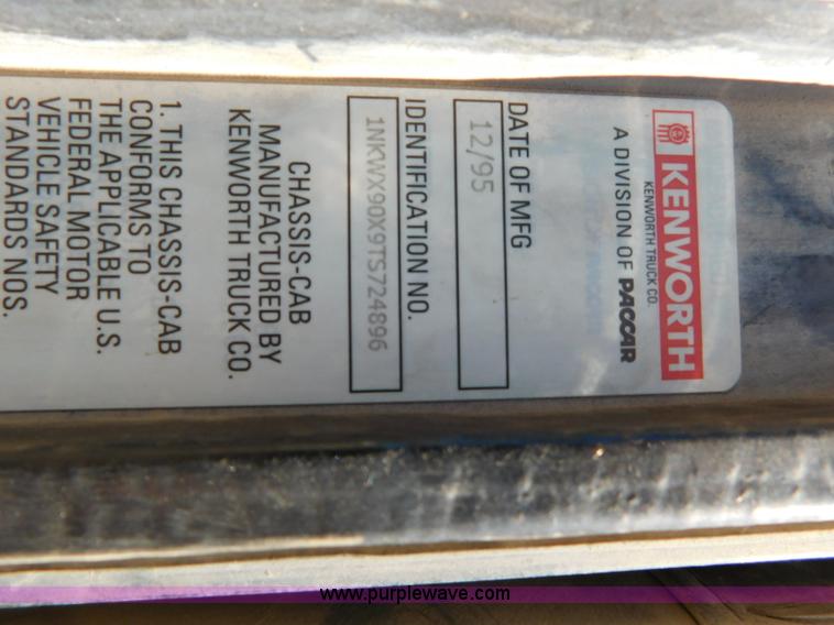 image for item L5879 1996 Kenworth W900 dump truck