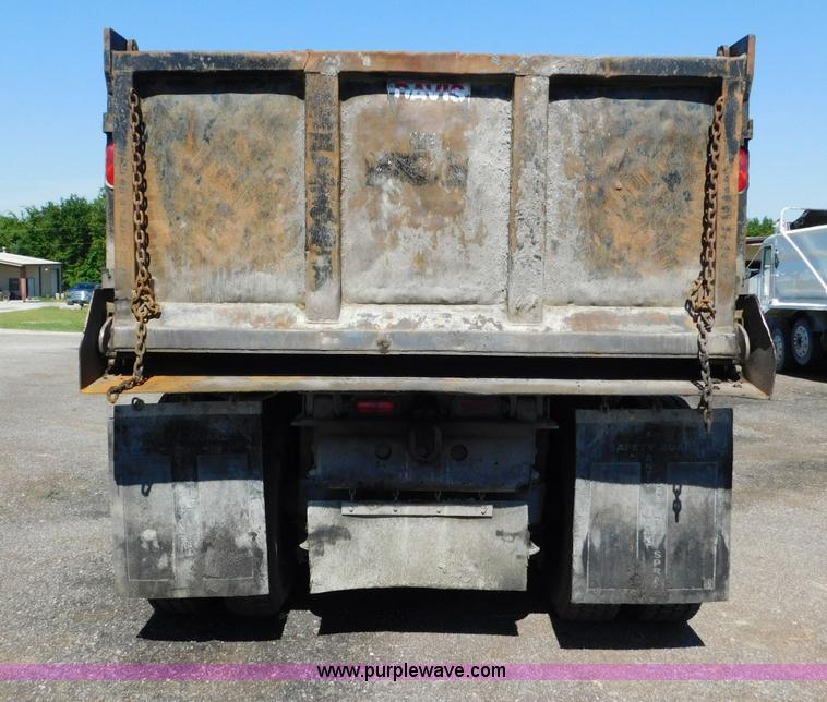 image for item L5880 1995 Freightliner FLD dump truck