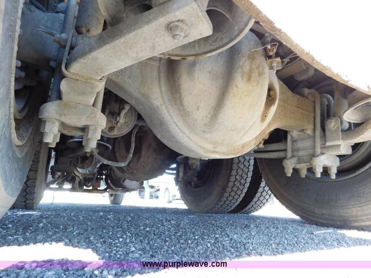 image for item L5880 1995 Freightliner FLD dump truck