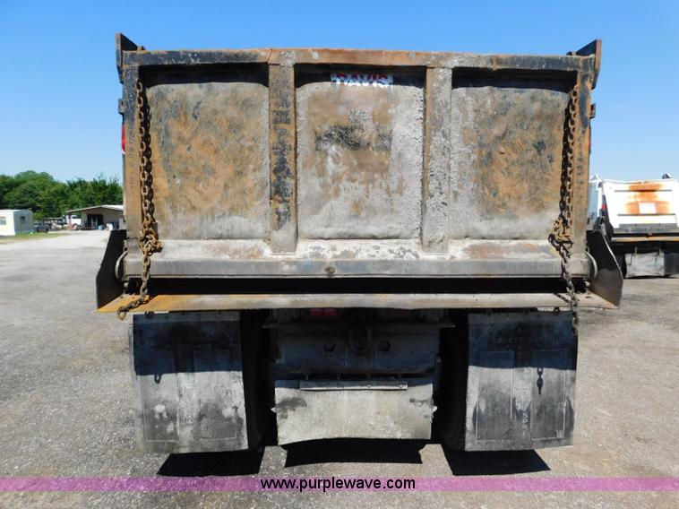 image for item L5880 1995 Freightliner FLD dump truck