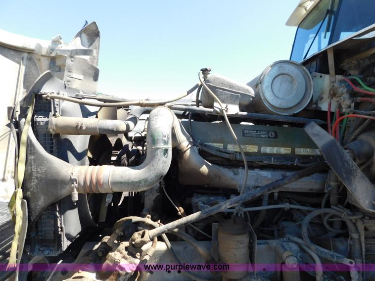 image for item L5880 1995 Freightliner FLD dump truck