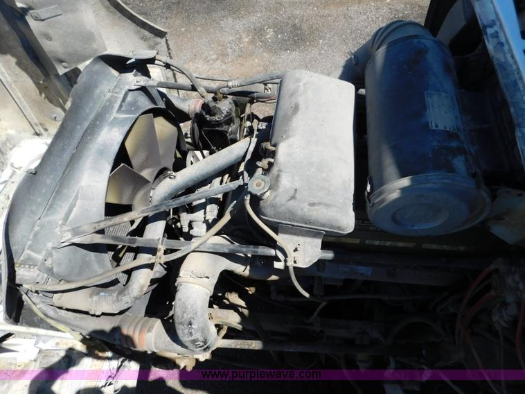 image for item L5880 1995 Freightliner FLD dump truck