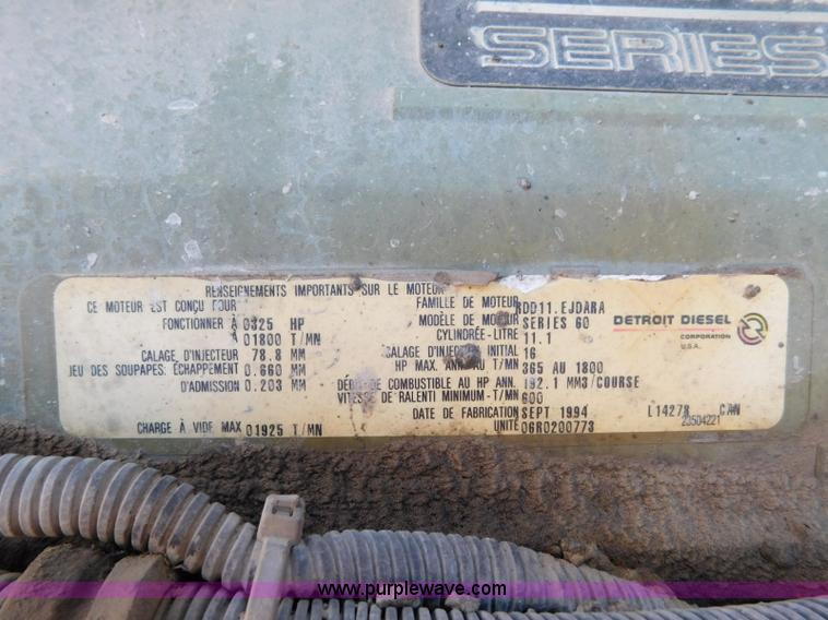 image for item L5880 1995 Freightliner FLD dump truck