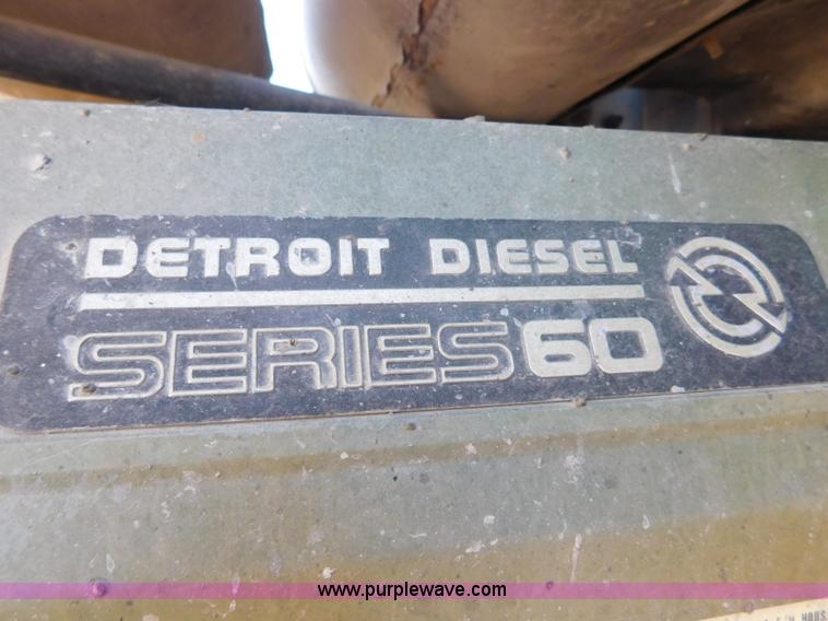 image for item L5880 1995 Freightliner FLD dump truck