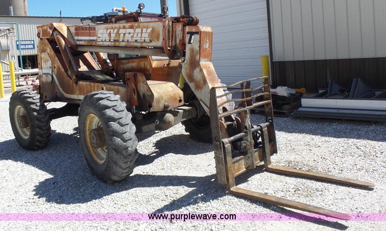 image for item L6088 Sky Trak 6036 telehandler