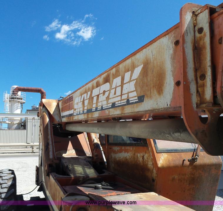 image for item L6088 Sky Trak 6036 telehandler