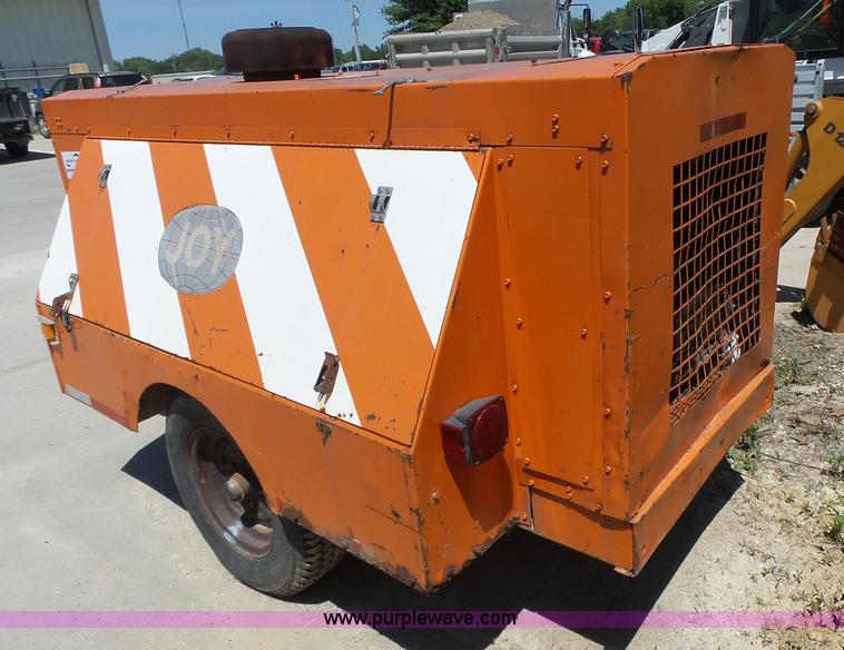 image for item L6100 Joy air compressor