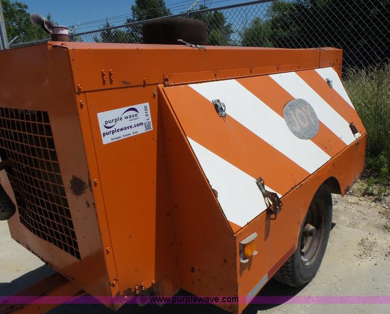 image for item L6100 Joy air compressor