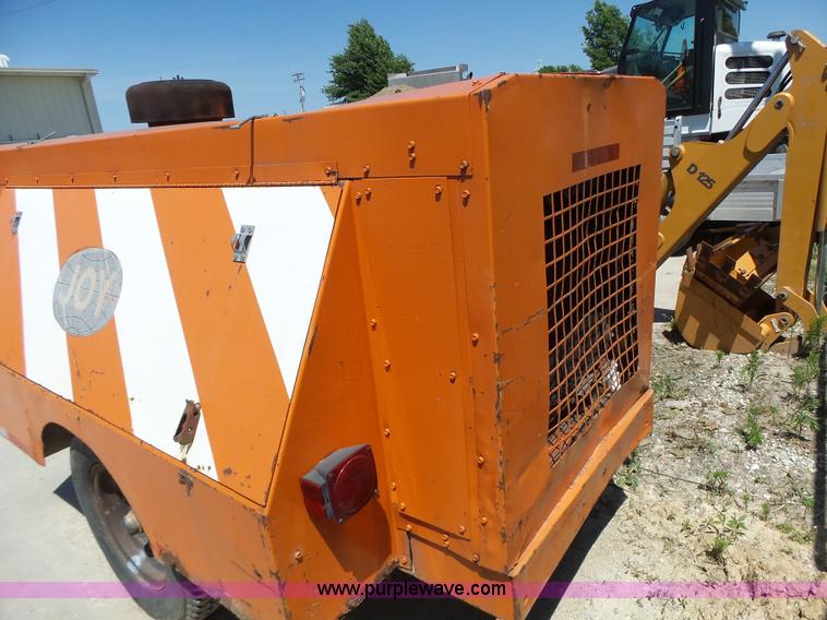 image for item L6100 Joy air compressor