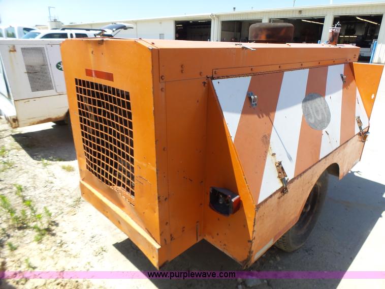 image for item L6100 Joy air compressor