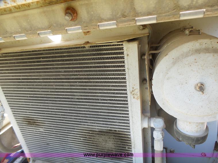 image for item L6101 Sullair 175DPQ air compressor