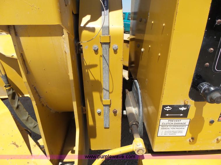 image for item L6103 Vermeer BC1230A wood chipper