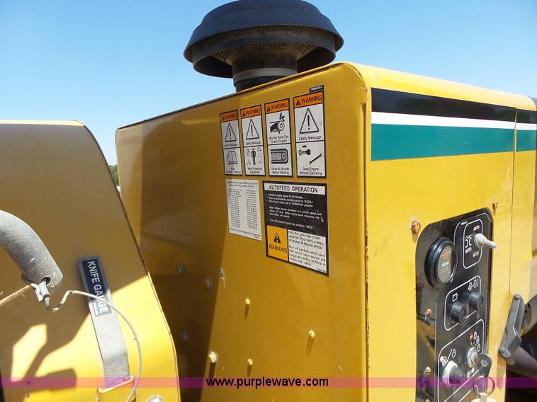 image for item L6103 Vermeer BC1230A wood chipper