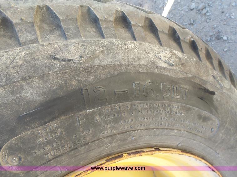 image for item L6103 Vermeer BC1230A wood chipper