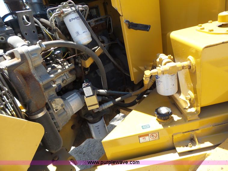 image for item L6103 Vermeer BC1230A wood chipper